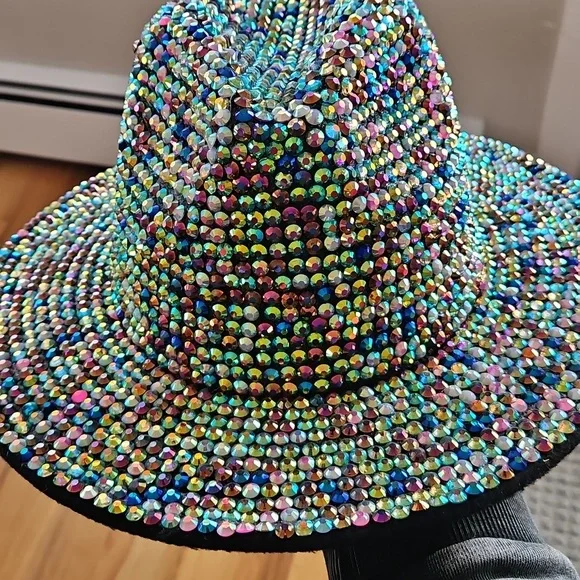 NWT BEAUTIFUL JEWEL HAT - Picture 9 of 10